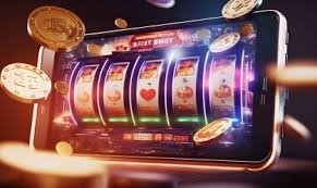 Antarmuka aplikasi mobile cr7sip menampilkan permainan Liga 1 dan slot populer